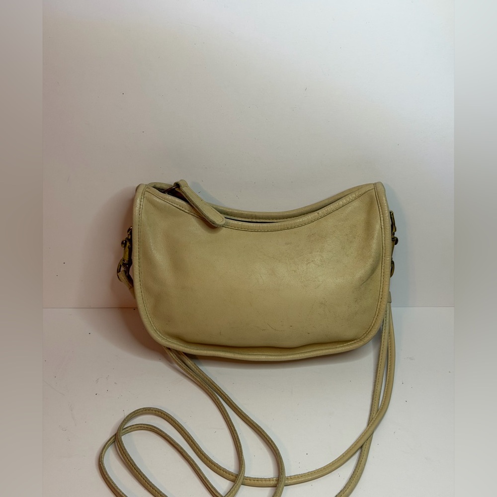 Vintage 90s Coach Bone Leather Swinger Crossbody Bag
